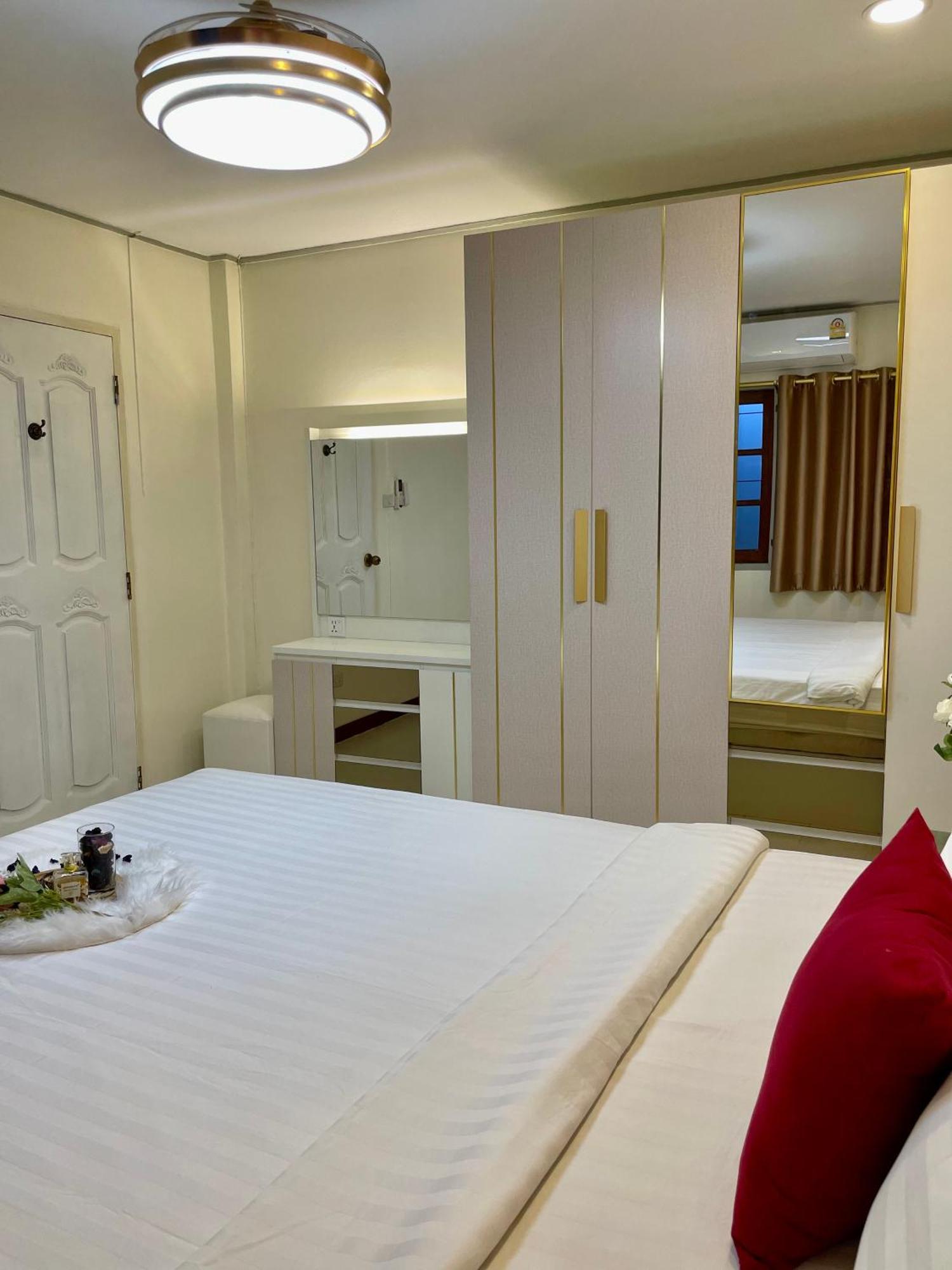 Pattaya Pool Villa39A 300 Mater To Beach Gate Exit Exterior photo